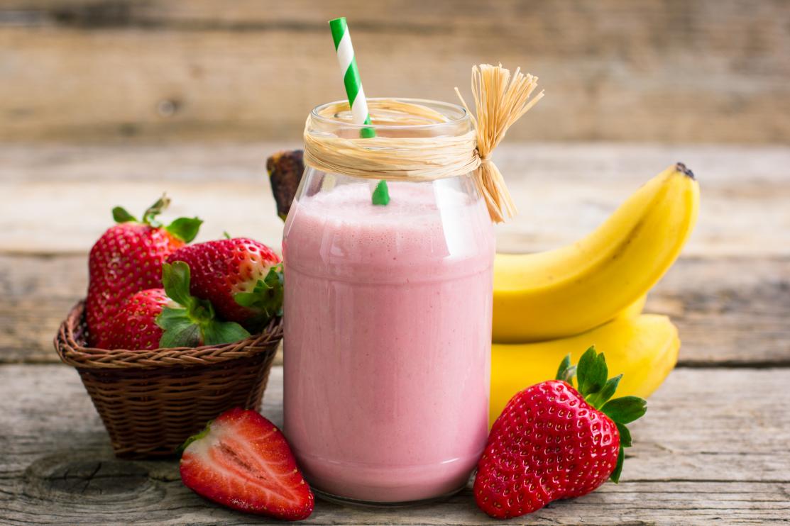 Banana strawberry smoothie